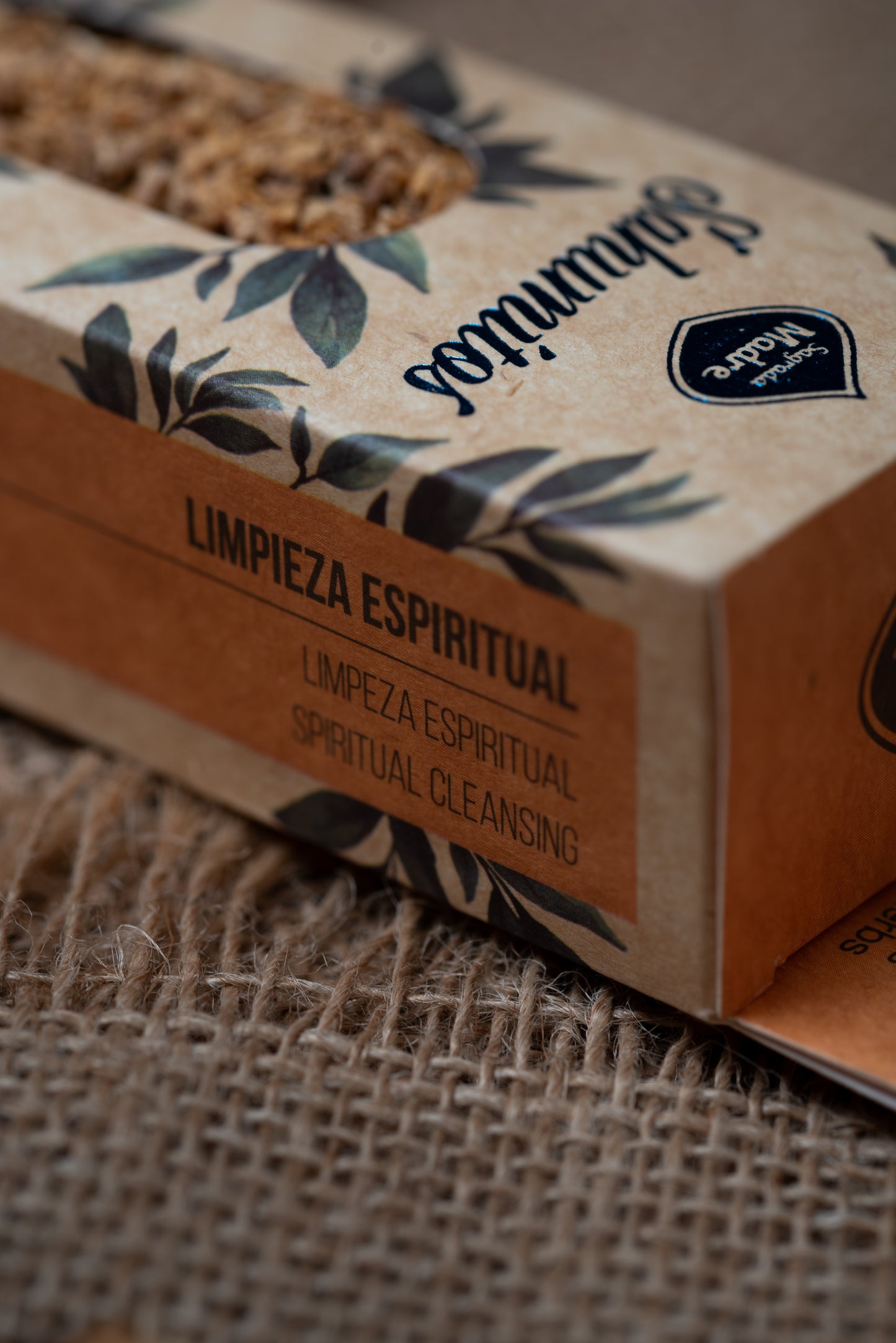 Baghetă S de smudging cu Palo Santo pentru curățare spirituală (SAGRADA MADRE – Sahumito)