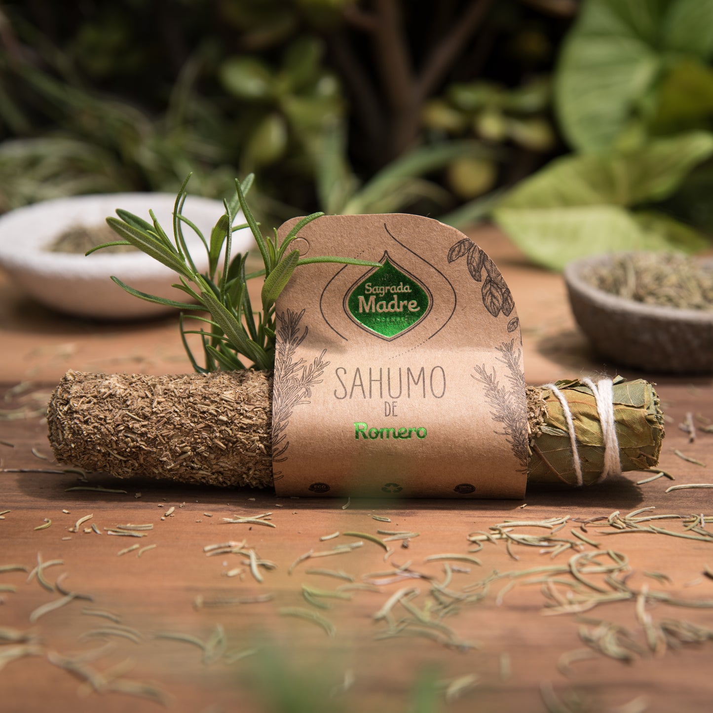 Baghetă de smudging cu Rozmarin pentru claritate mentală și curățare spirituală (SAGRADA MADRE – Sahumos)