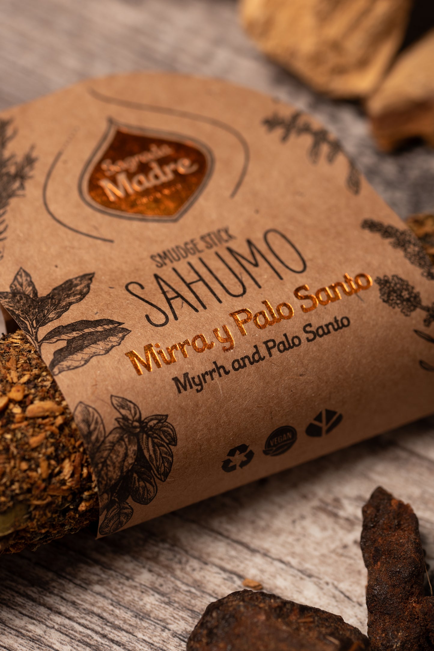 Baghetă de smudging cu Smirnă și Palo Santo pentru purificare și vindecare (SAGRADA MADRE - Sahumos)
