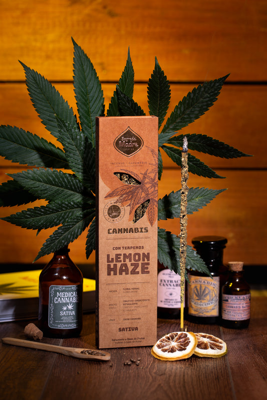 Bețișoare parfumate Lemon Haze cu citrice și flori pentru creativitate și energizare (SAGRADA MADRE – Cannabis)