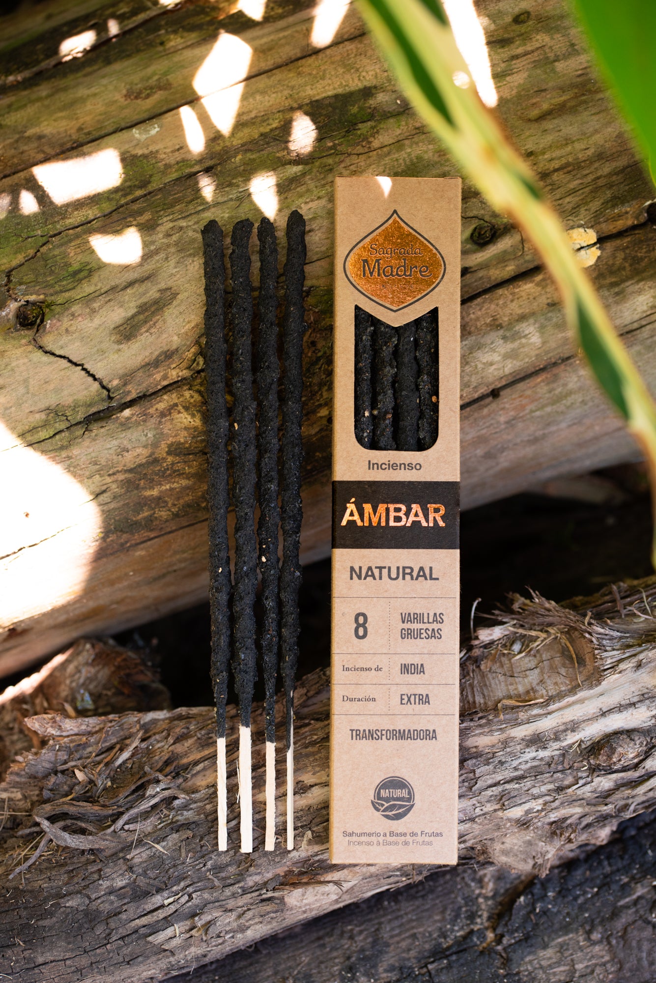 Bețișoare parfumate cu Ambră pentru transformare și noi începuturi (SAGRADA MADRE - Natural)