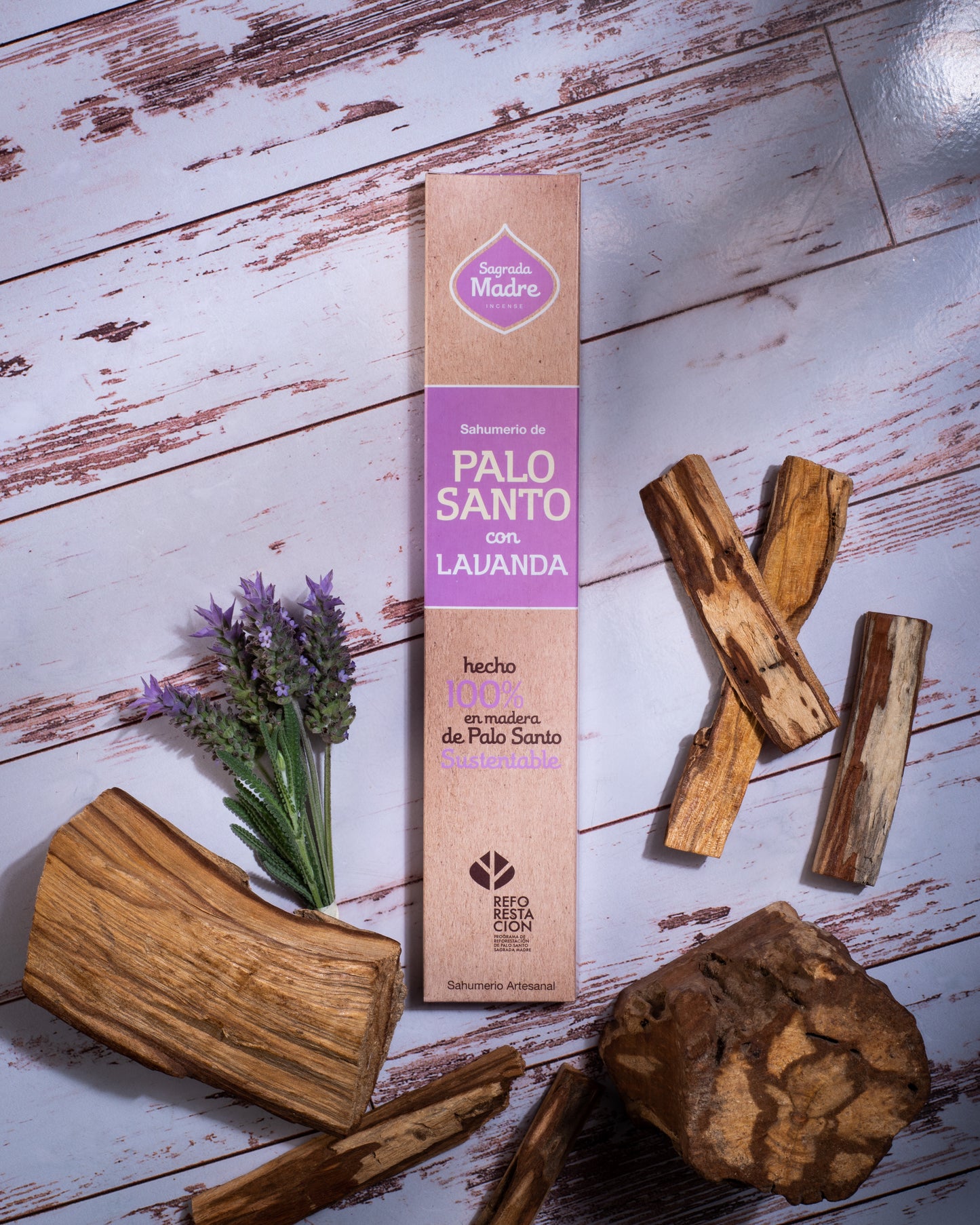 Bețișoare parfumate cu Palo Santo și Lavandă pentru relaxare (SAGRADA MADRE – Palo Santo Linea)