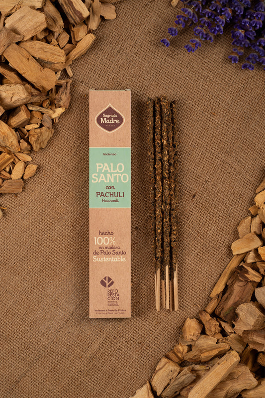 Bețișoare parfumate cu Palo Santo și Pachouli pentru curățare energetică și prosperitate (SAGRADA MADRE – Palo Santo Linea)
