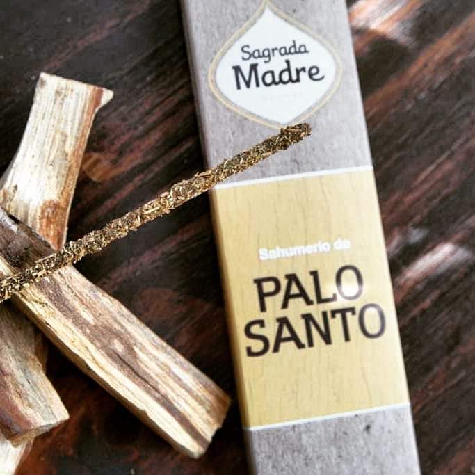 Bețișoare parfumate cu Palo Santo pentru curățare energetică (SAGRADA MADRE – Palo Santo Linea)