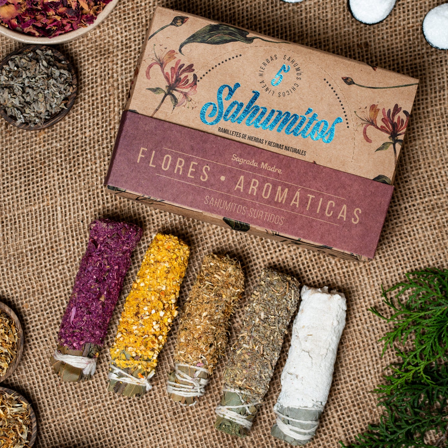 Kit baghete de smudging cu flori și ierburi aromatice (SAGRADA MADRE - Sahumitos x5)