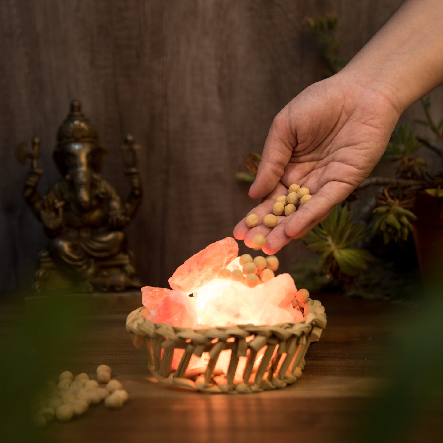 Perle aromatice cu Santal pentru introspecție (SAGRADA MADRE - Perlas Aromaticas)