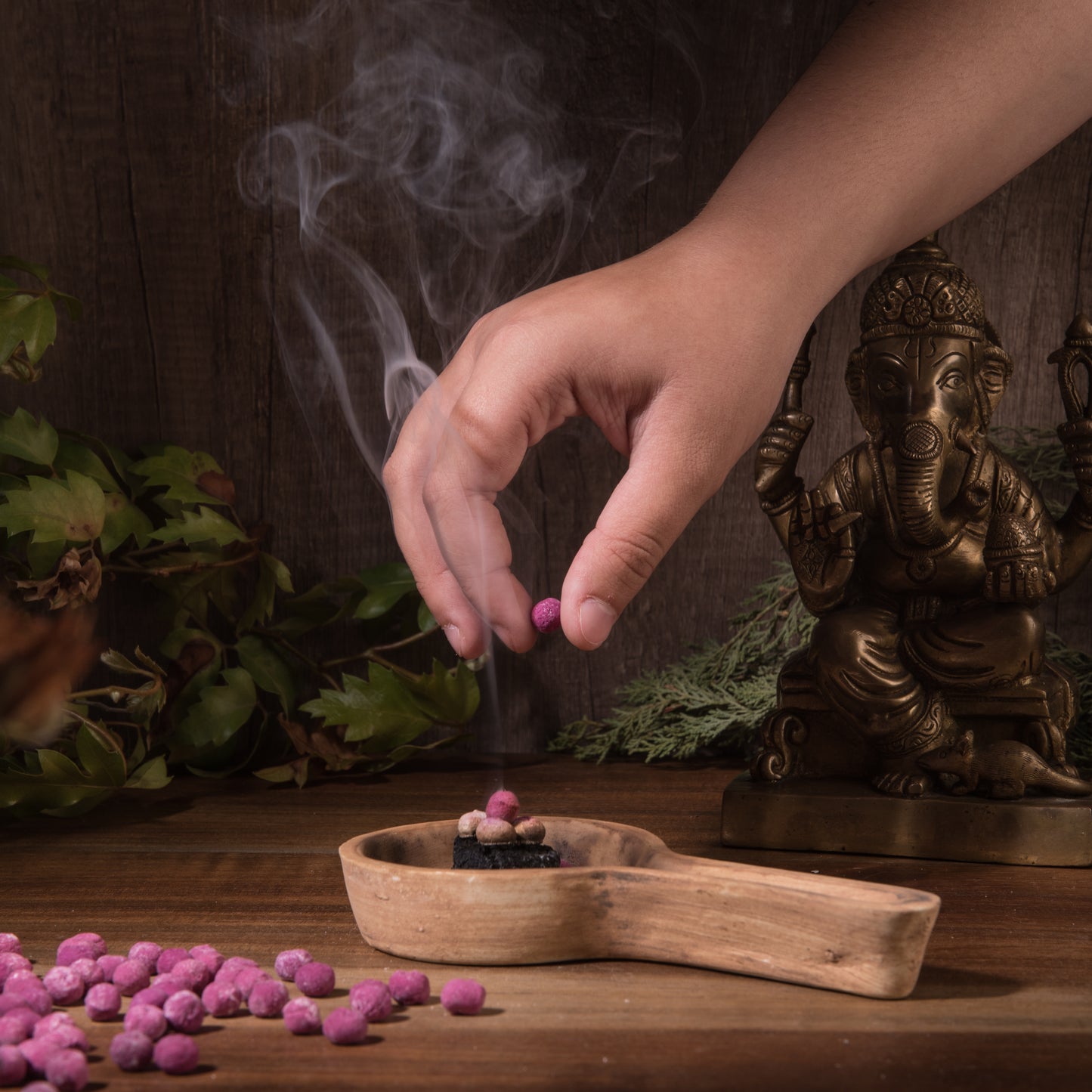 Perle aromatice cu Santal pentru introspecție (SAGRADA MADRE - Perlas Aromaticas)