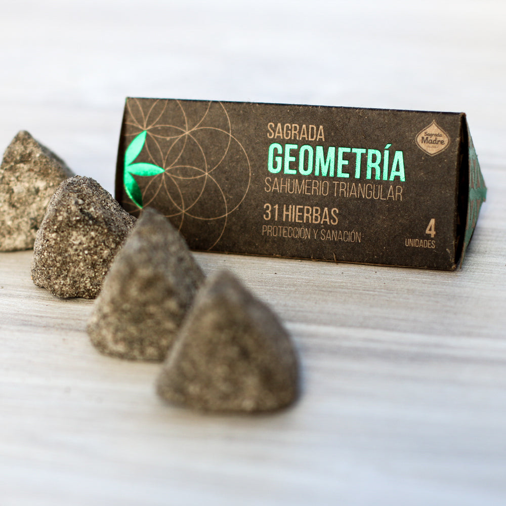 Triunghiurile energetice cu 31 de ierburi Sacre pentru transformare și purificare (SAGRADA MADRE – Geometria Sacra Astrala)