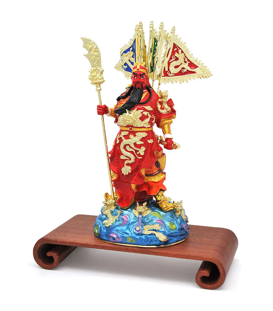 Kwan Kung cu 9 Dragoni și 5 steaguri
