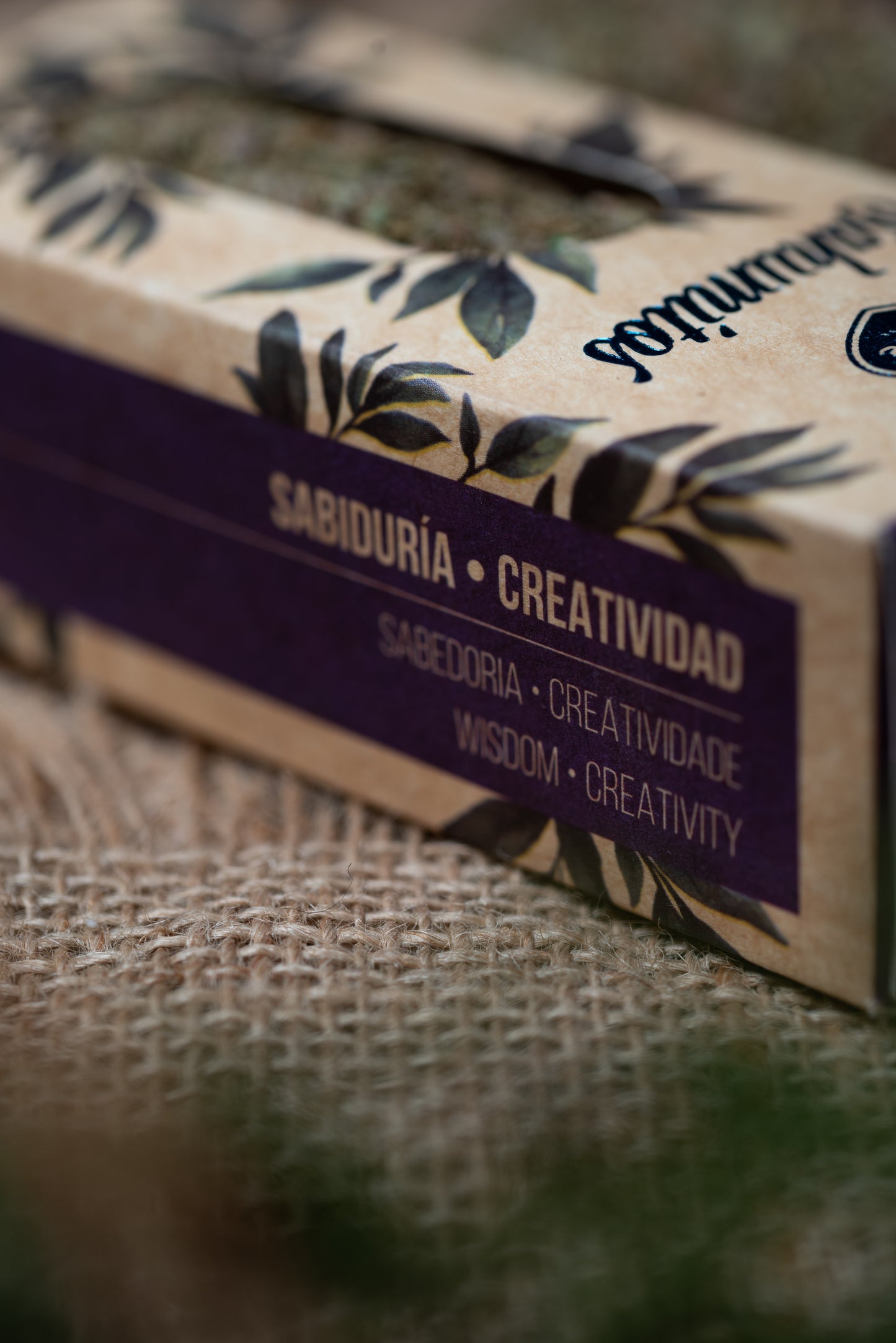 Baghetă S de smudging cu 7 ierburi pentru înțelepciune și creativitate (SAGRADA MADRE – Sahumito)