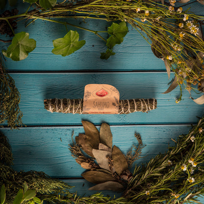 Baghetă de smudging cu 7 plante pentru purificare (SAGRADA MADRE – Sahumos)