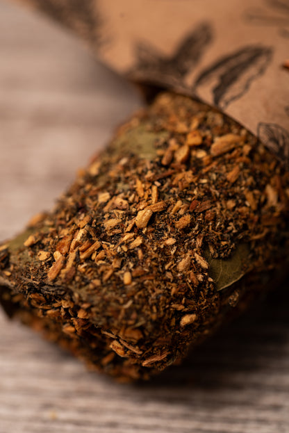 Baghetă de smudging cu Smirnă și Palo Santo pentru purificare și vindecare (SAGRADA MADRE - Sahumos)