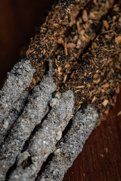 Bețișoare parfumate DUO cu Palo Santo și Yagra pentru prosperitate și armonie (SAGRADA MADRE – Natural)