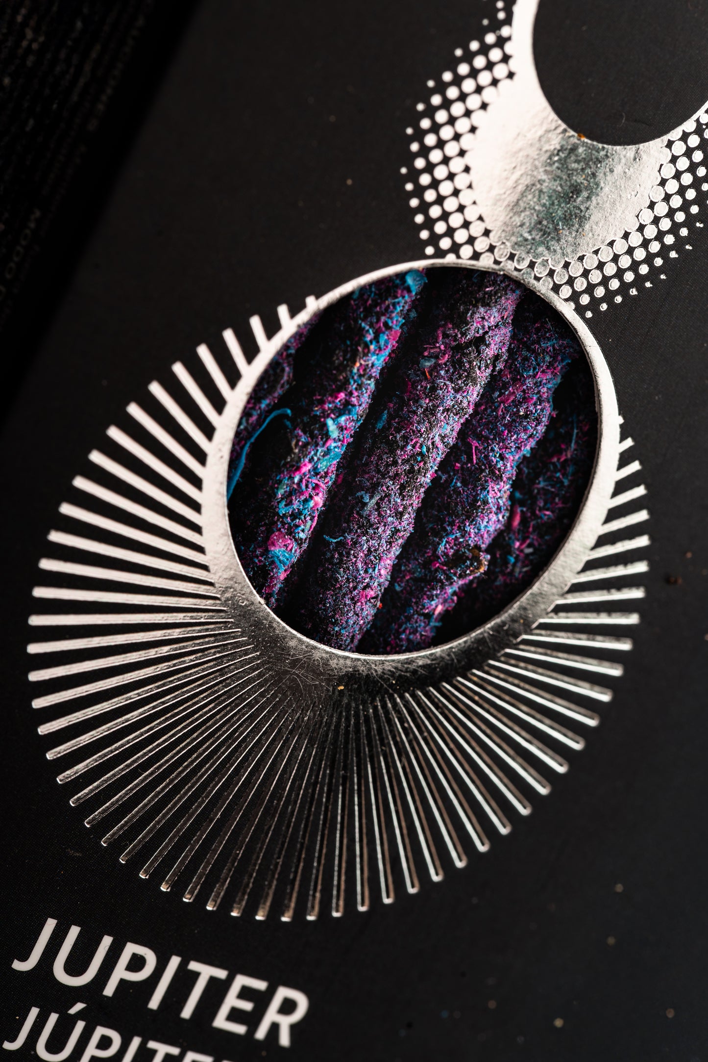 Bețișoare parfumate Jupiter cu Busuioc, Tămâie și Benzoin pentru dezvoltare personală și atragerea oportunităților (SAGRADA MADRE – Cosmos)