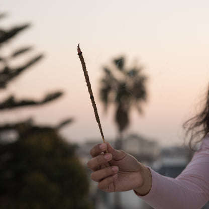 Bețișoare parfumate cu Citronela, Portocală și Palo Santo pentru protecție și energie (SAGRADA MADRE – Natural)