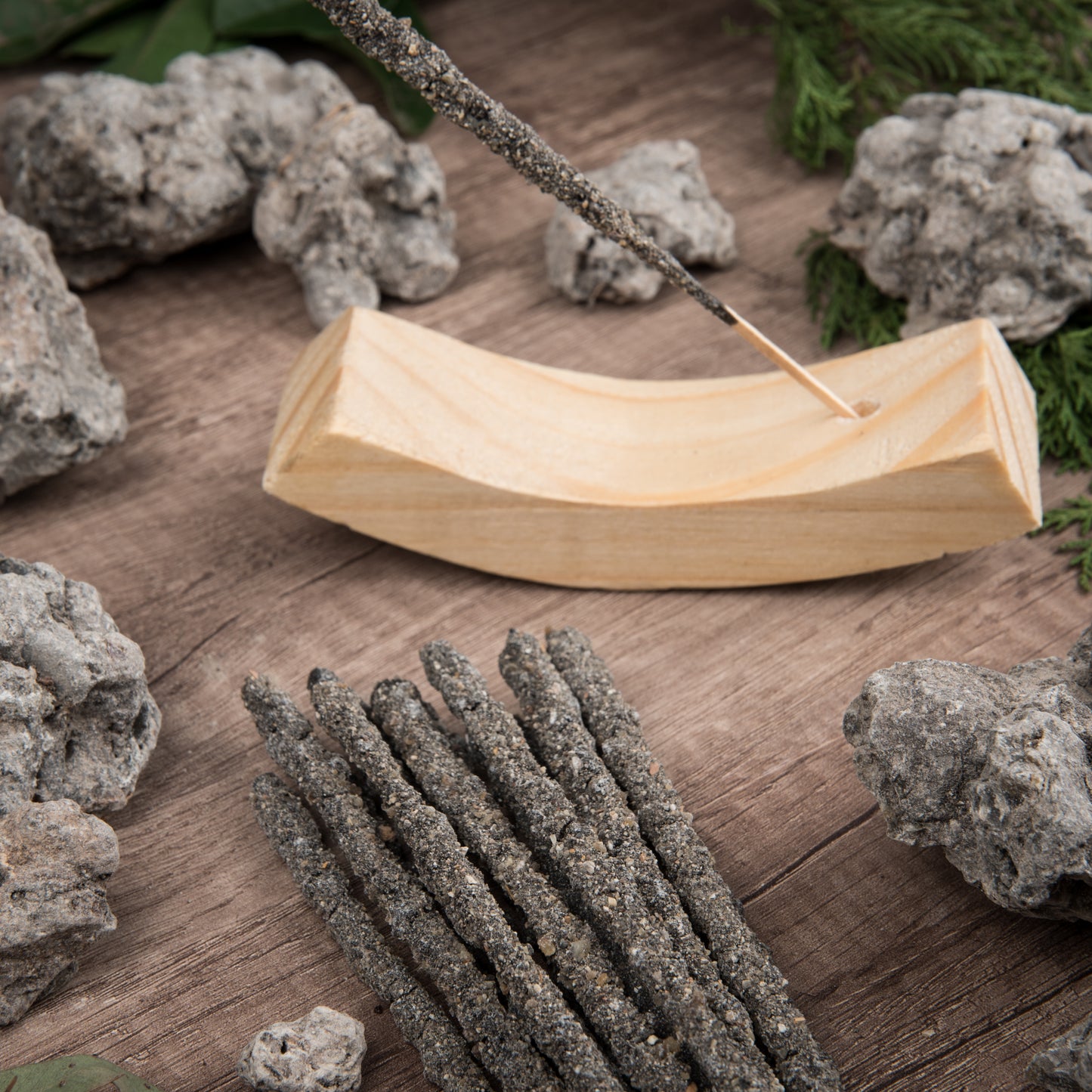 Bețișoare parfumate cu Copal pentru curățare energetică profundă și purificare (SAGRADA MADRE – Natural)