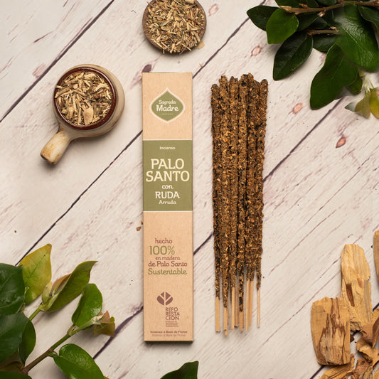 Bețișoare parfumate cu Palo Santo și Ruda pentru purificare și transmutare (SAGRADA MADRE – Palo Santo Linea)