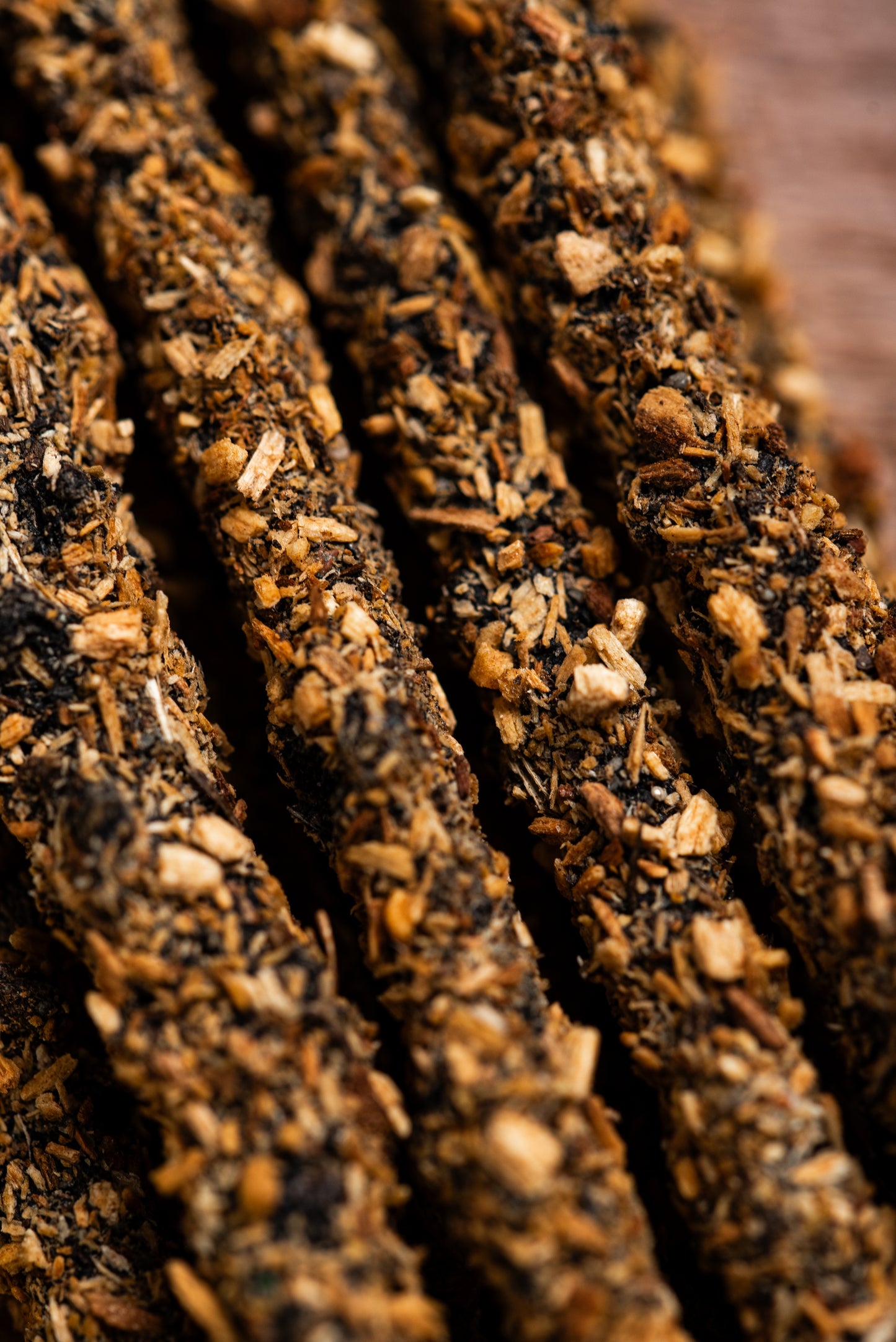 Bețișoare parfumate cu Palo Santo și Salvie pentru curățare energetică și purificare (SAGRADA MADRE – Palo Santo Linea)