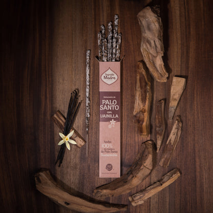 Bețișoare parfumate cu Palo Santo și Vanilie pentru curățare și armonie în relații (SAGRADA MADRE – Palo Santo Linea)