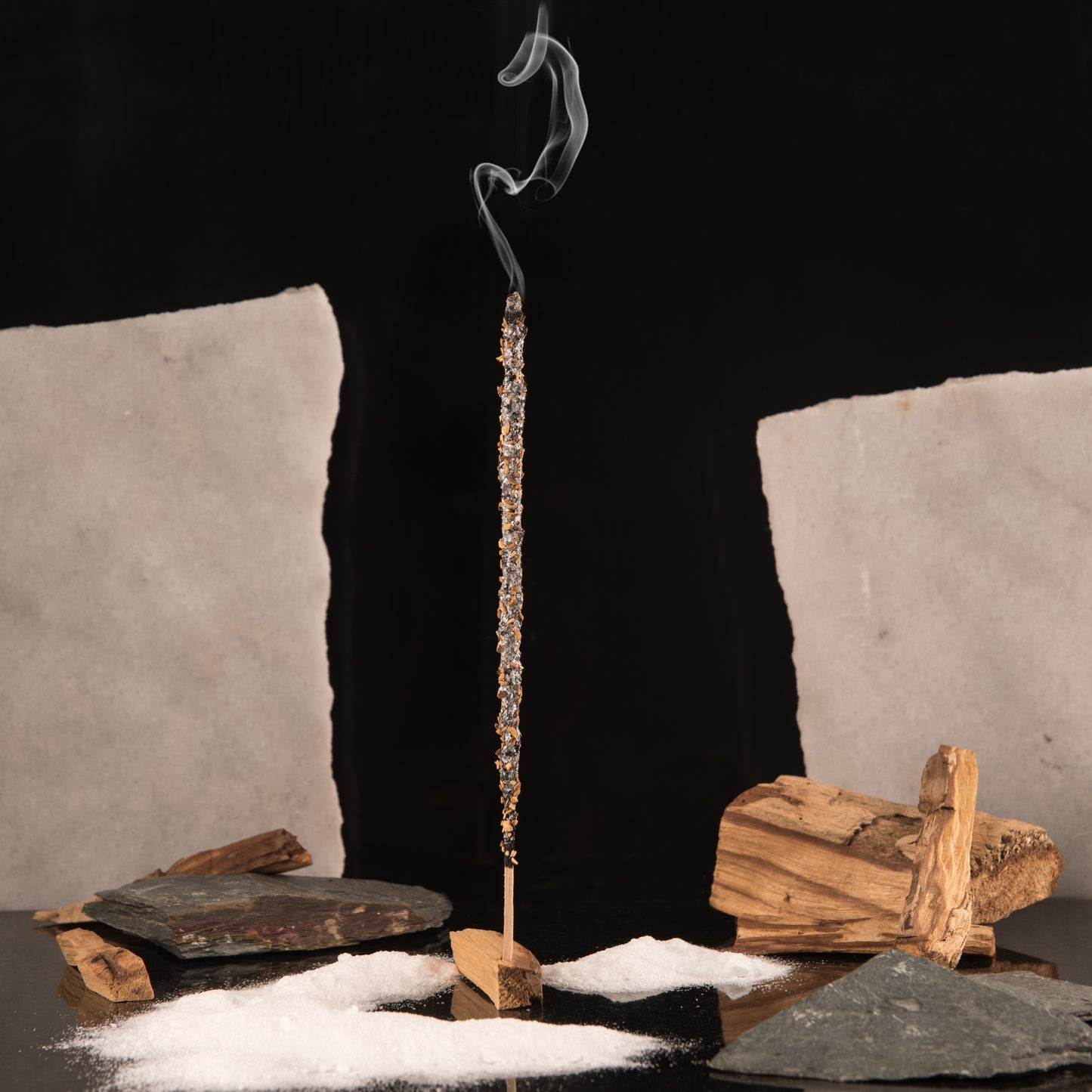 Bețișoare parfumate cu Palo Santo și Yagra pentru deblocarea fluxului de bani și abundență (SAGRADA MADRE – Palo Santo Linea)