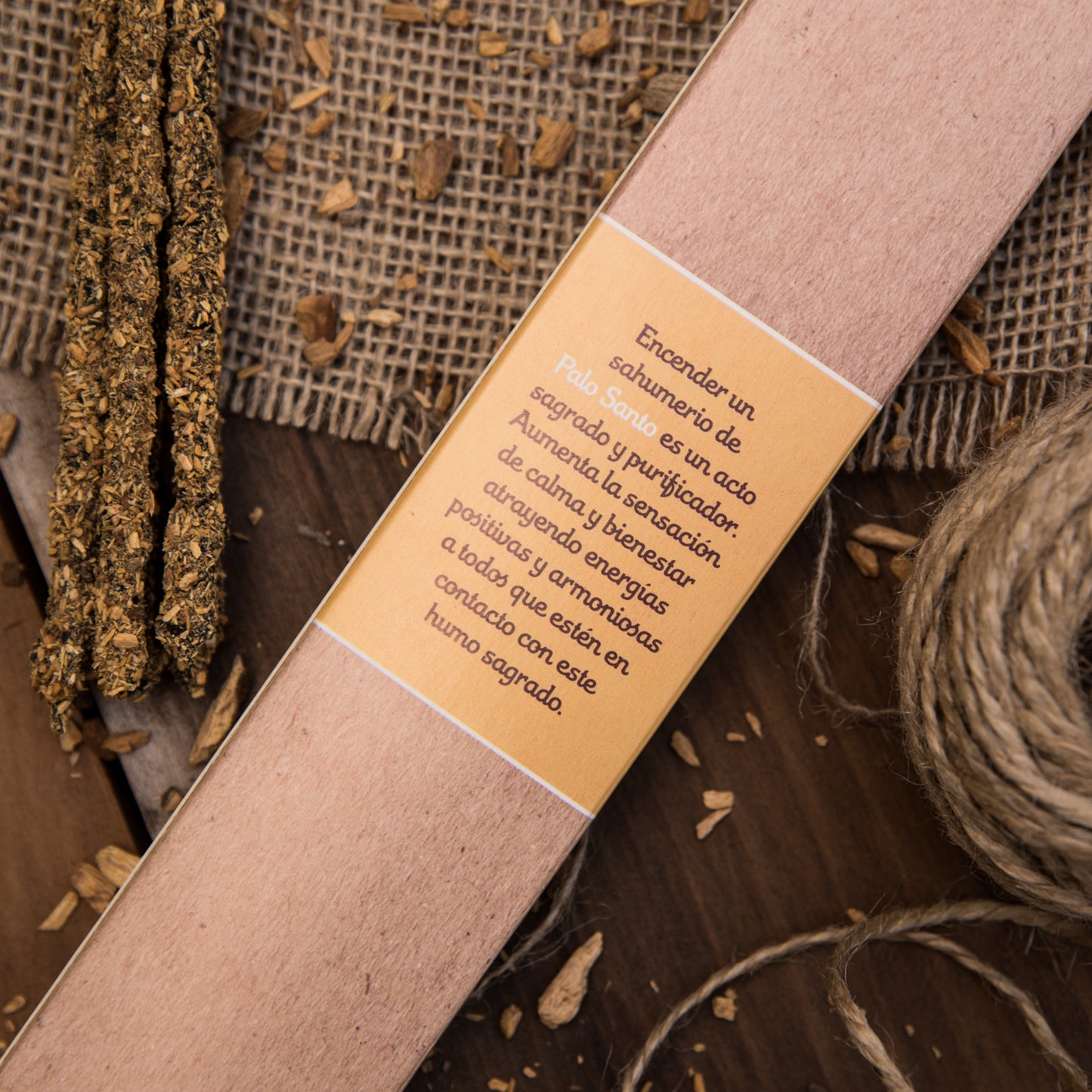 Bețișoare parfumate cu Palo Santo pentru curățare energetică (SAGRADA MADRE – Palo Santo Linea)