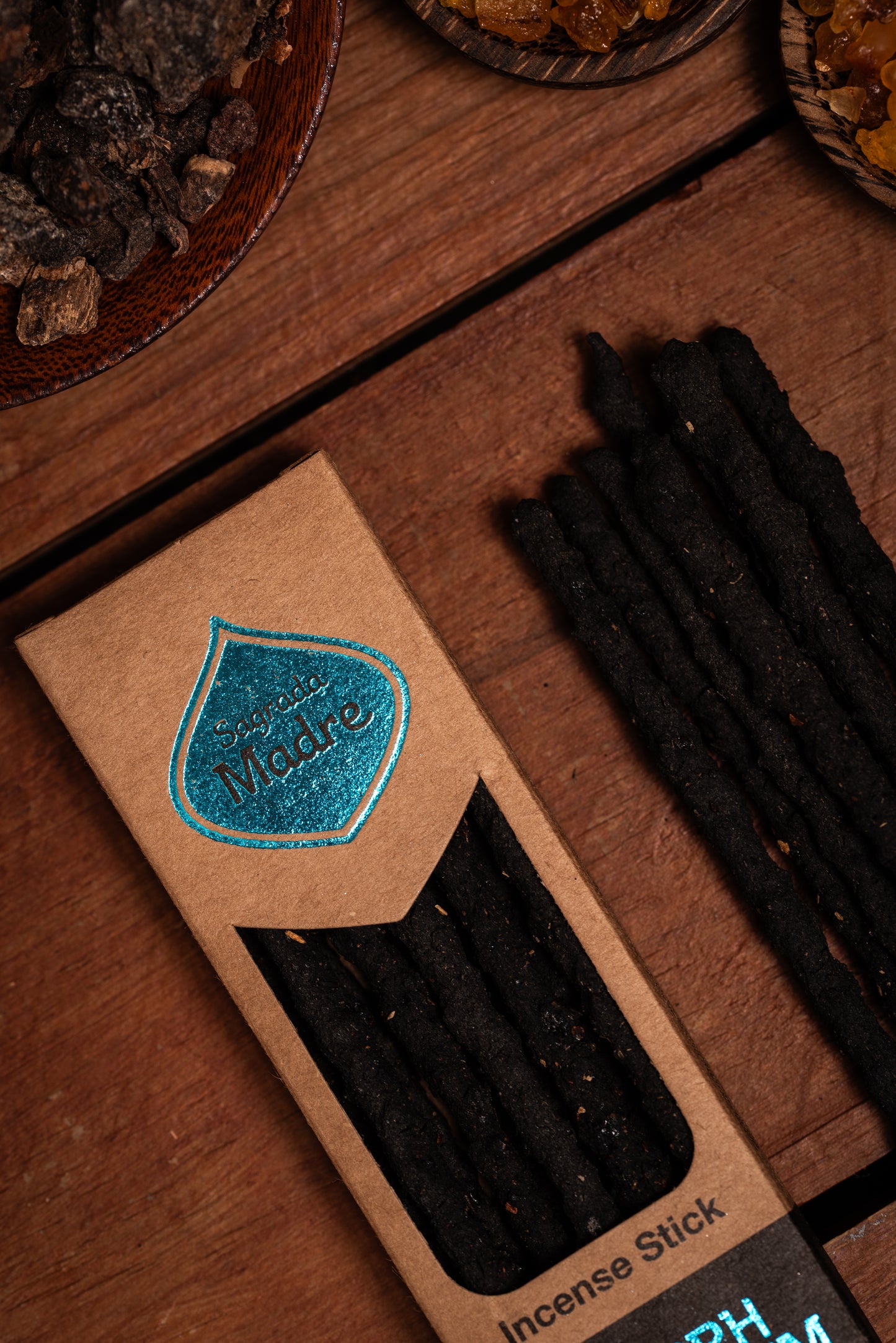 Bețișoare parfumate cu Smirnă și Tămâie pentru curățare energetică, pace interioară și vindecare (SAGRADA MADRE – Natural)