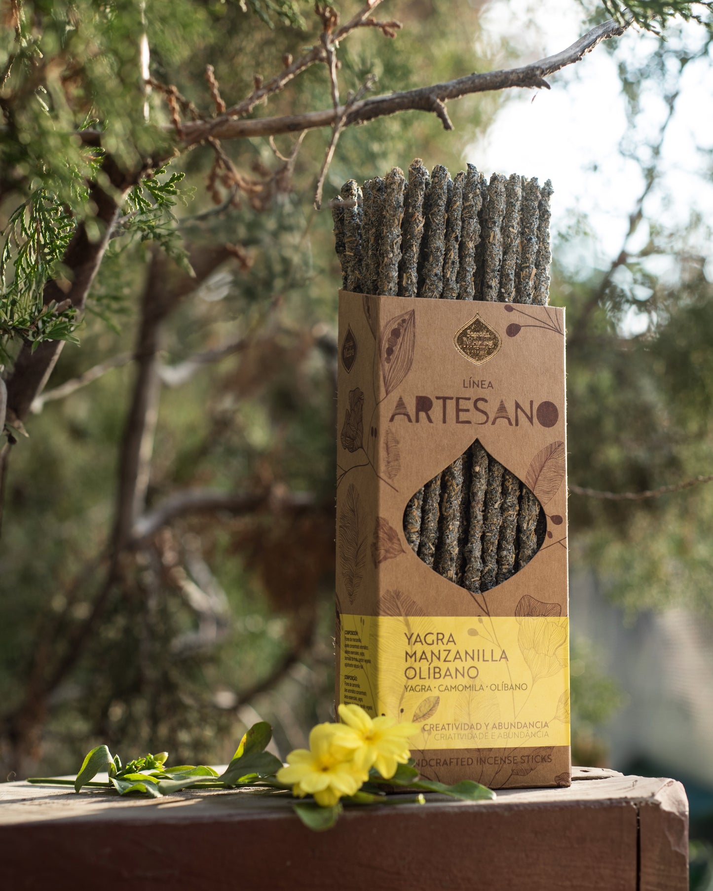 Bețișoare parfumate cu Yagra și Mușețel pentru abundență, liniște și creativitate (SAGRADA MADRE – Artesano x30)