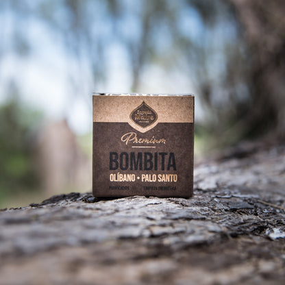 Bombe de fumigație Premium x8 cu Tămâie și Palo Santo pentru curățare energetică și purificare (SAGRADA MADRE - Bombitas Defumacion Premium)