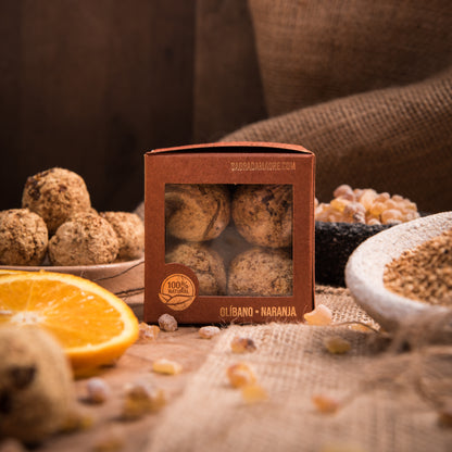Bombe de fumigație Premium x8 cu Tămâie și Portocală pentru revitalizare și creativitate (SAGRADA MADRE - Bombitas Defumacion Premium)