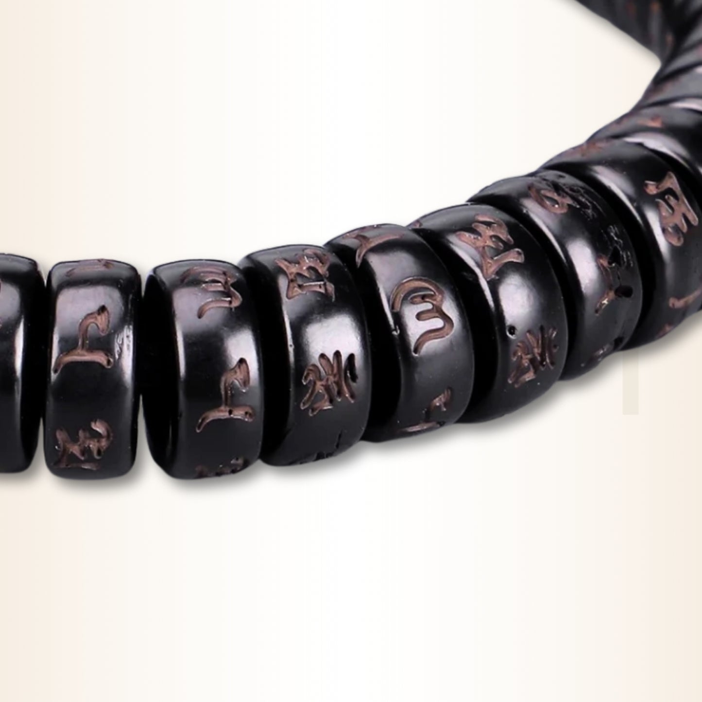 Brățară tibetană cu mantra Om Mani Padme Hum pentru protecție amplificată