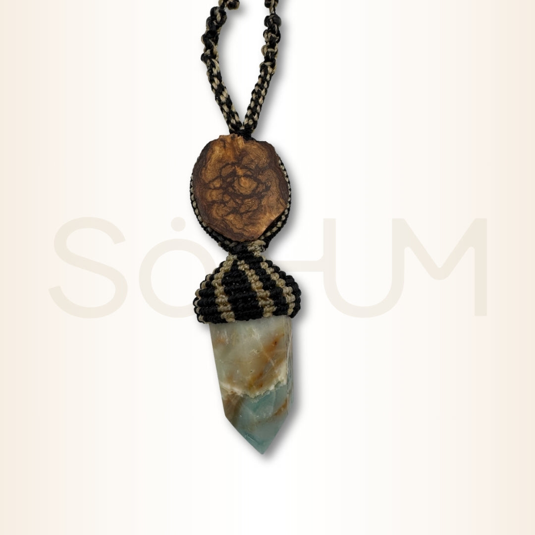 Colier cu Lemn de Ayahuasca și Amazonit pentru curaj, echilibru și comunicare armonioasă