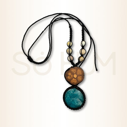 Colier cu Lemn de Ayahuasca și Apatit pentru comunicare clară, încredere și eliberarea blocajelor emoționale