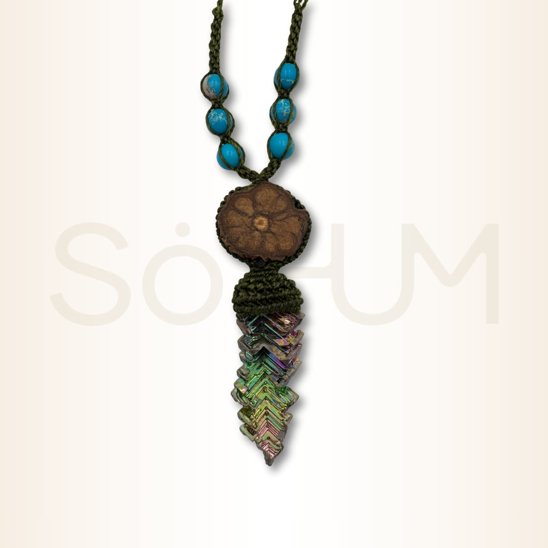 Colier cu Lemn de Ayahuasca și Bismut pentru transformare, claritate mentală și aliniere interioară