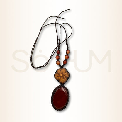 Colier cu Lemn de Ayahuasca și Carneol pentru energie, motivație și forță interioară