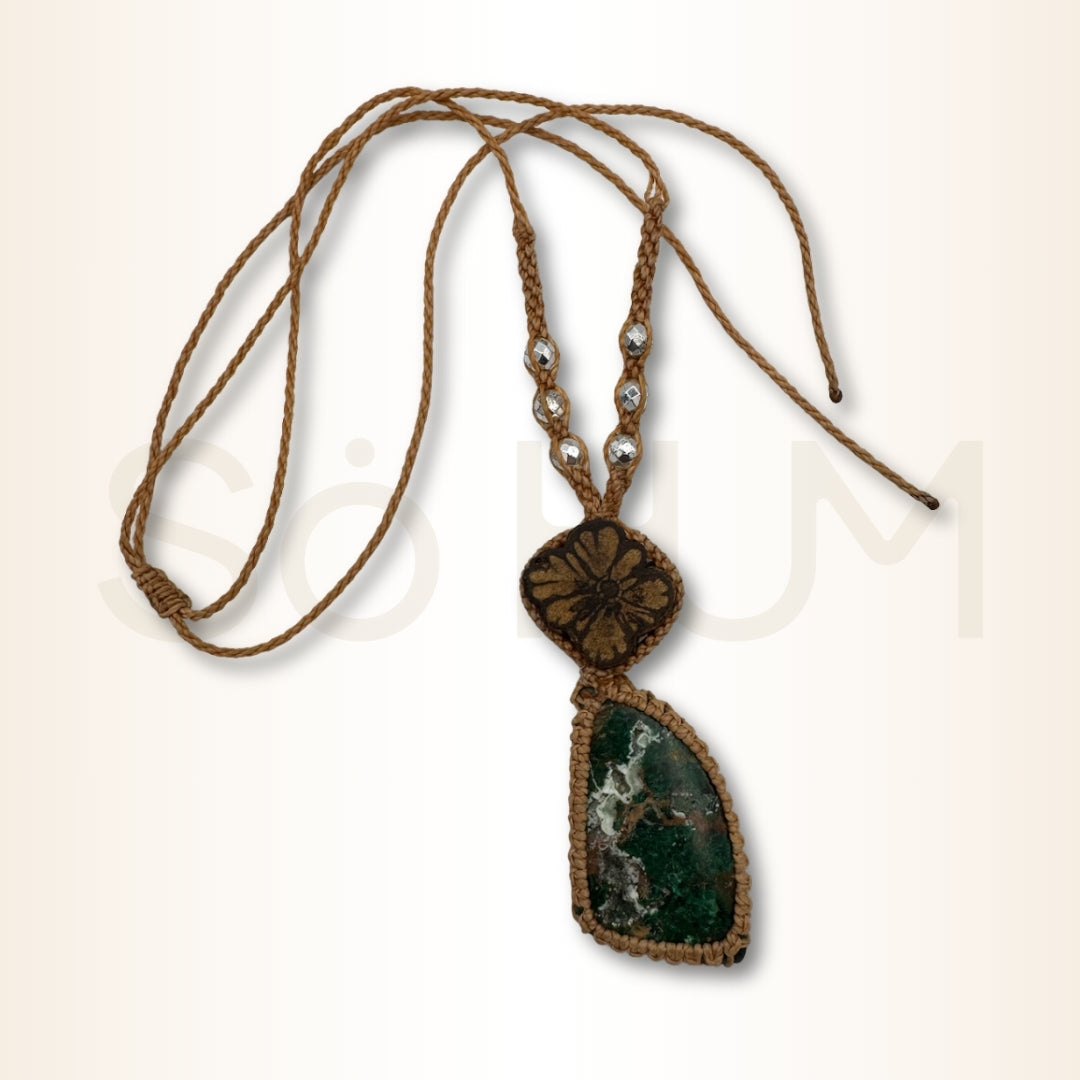 Colier cu Lemn de Ayahuasca și Crisocola pentru vindecare emoțională, calm și echilibru interior