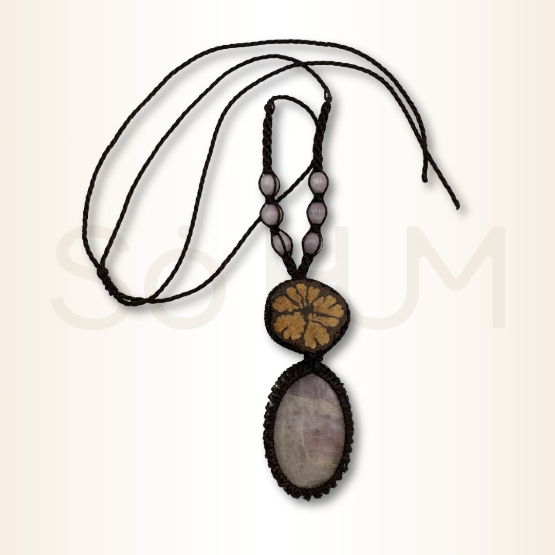 Colier cu Lemn de Ayahuasca și Kunzit pentru vindecare emoțională, blândețe și deschidere a inimii
