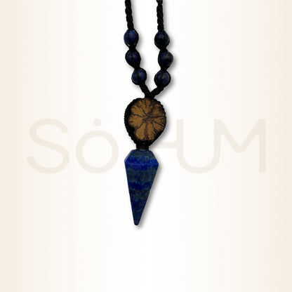 Colier cu Lemn de Ayahuasca și Lapis Lazuli pentru înțelepciune interioară, claritate și protecție energetică
