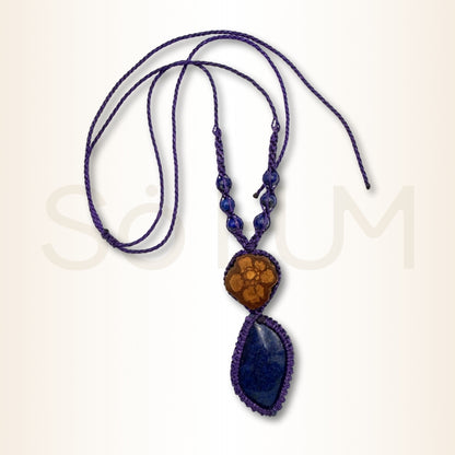 Colier cu Lemn de Ayahuasca și Lapis Lazuli pentru înțelepciune interioară, claritate și protecție energetică
