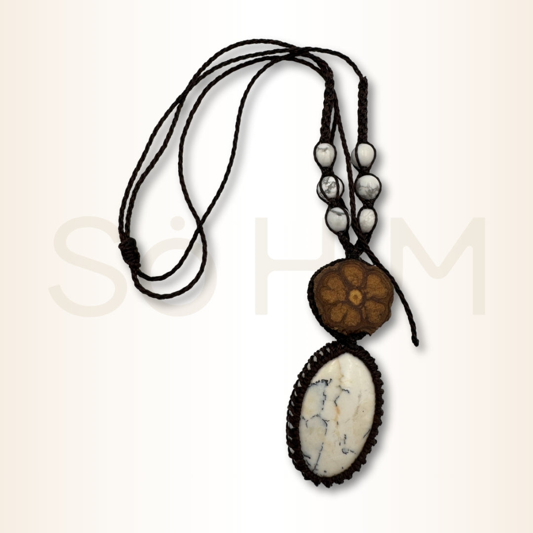 Colier cu Lemn de Ayahuasca și Opal Dendritic pentru stabilitate interioară, claritate și integrarea emoțiilor