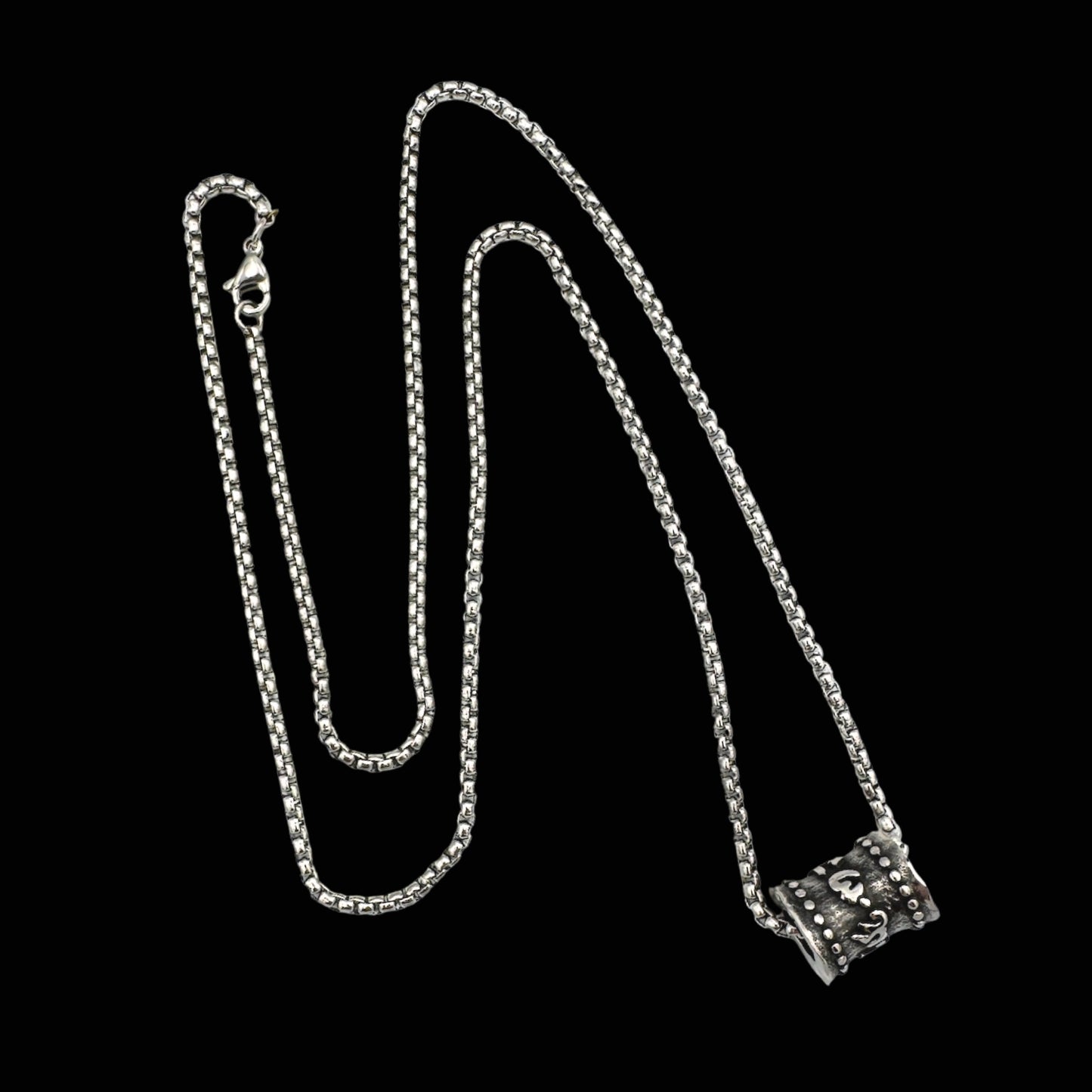 Colier cu Mantra Om Mani Padme Hum pentru protecție și compasiune infinită