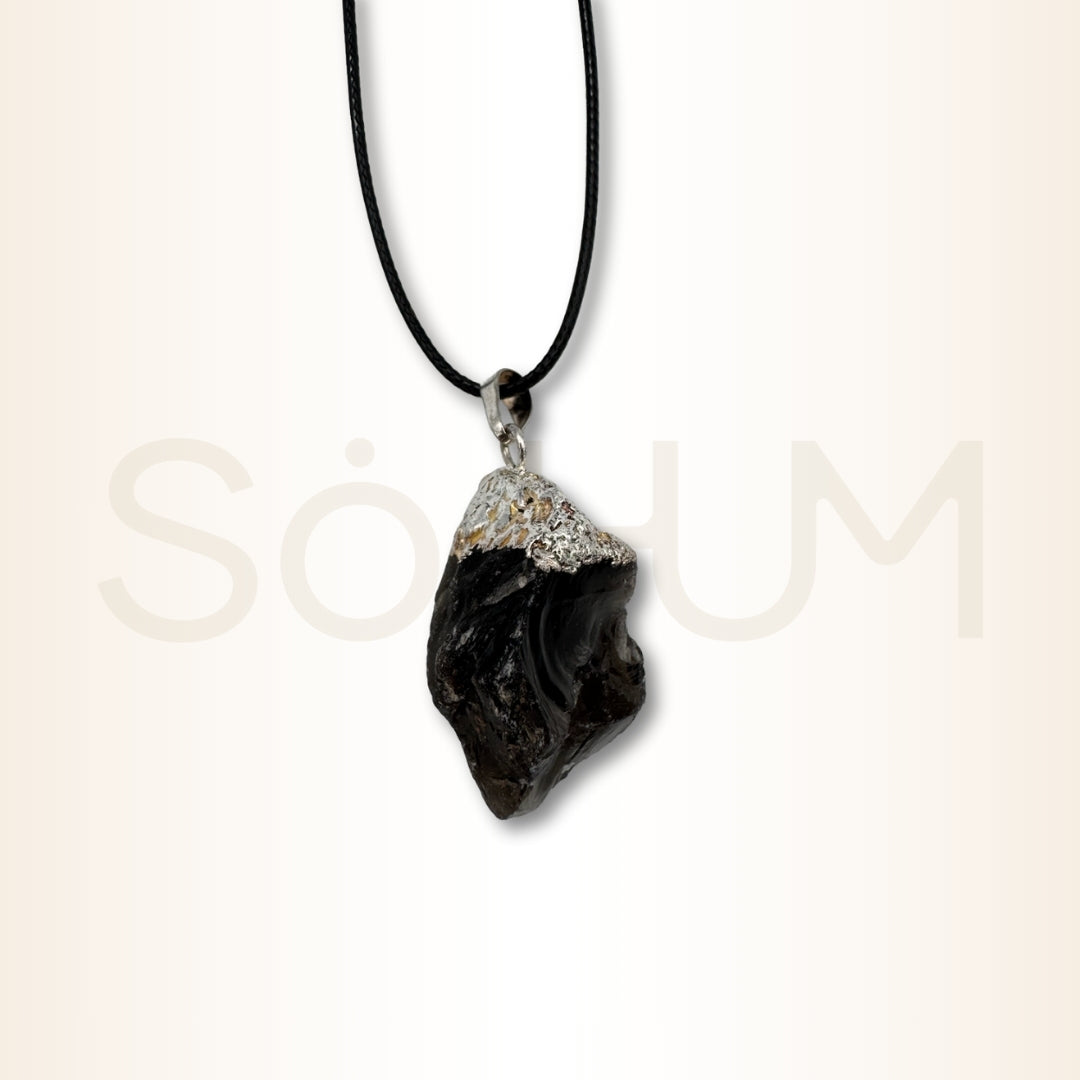 Colier cu pandantiv din cuarț fumuriu pentru protecție energetică, ancorare și eliberarea tensiunilor interioare