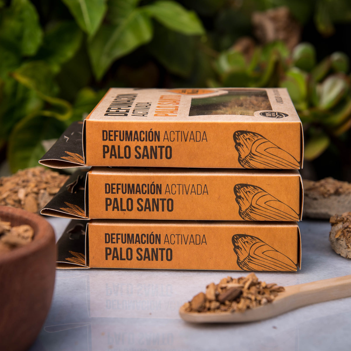 Pastile de fumigație ritualizate cu Palo Santo pentru curățare energetică (SAGRADA MADRE - Defumación Activada X4)