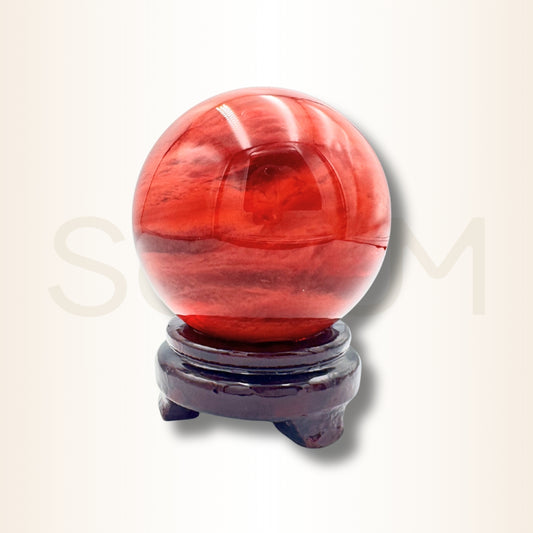 Sferă roșie de cristal pentru noroc de succes