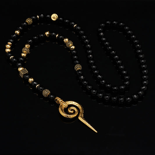 Colierul Șamanului cu cheia inimii și cristale de Onix pentru intuiție, putere și compasiune (Auriu)